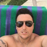 CEO. Tengamos un poco de emoción y