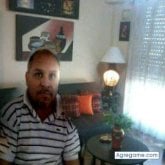 Encuentra Hombres Solteros en El Carmen
