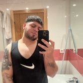 Busco pareja. Me da igual. Jj. Jj.