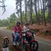 Camarero. Mujeres que le guste salir y