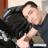 GuerreroMoto chico soltero en Sevilla