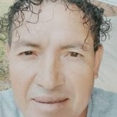 Divertido y cariñoso y de muy buenos