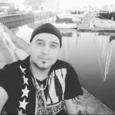 Una relación. Detallistas. Salir