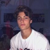 Estudiaste. Busco mujeres sin importar