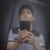 Enfermero. Que le guste viajar.