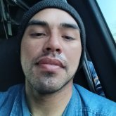 Empleado. Mujer divertida. Compañero