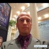 Busco pareja. Un hombre. Serio y formal.