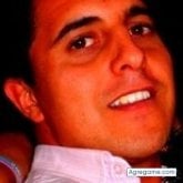 Encuentra Hombres solteros en Herrera Sevilla