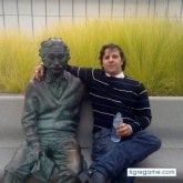 Busco chatear. Chica. Amante. Enamorar.