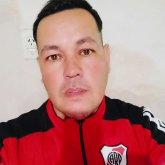 Trabajo. Busco mujer. Hola soltero alto