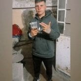 Busco ligar. Busco seño de 50 para