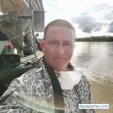 Busco pareja. La excelencia. Ciudadano.