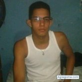 Busco pareja. Una relacion. Divertirme.