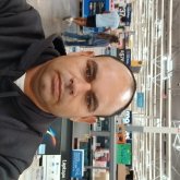 Mecánico. Solo mujeres. Me gusta