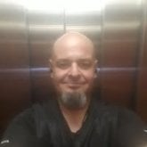 Busco pareja. Conocer a una mujer tomar