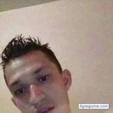 Vendedor. Busco hacer amistades. Mujere.