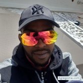 Busco pareja. Si. Deportistas. Música.