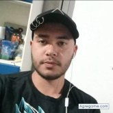 Busco ligar. Chicas solteras.