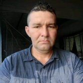 Mujeres mayores de 25. Soltero y 