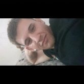 Busco una mujer q me ayude a salir de