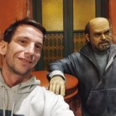 Trabajo en un estacionamiento. Busco