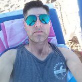 Busco ligar. Amistad. Simple. Deportes.