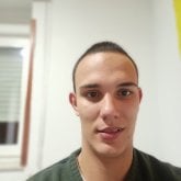 Una chica divertida. Soltero,alegre y