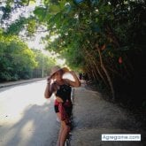 Busco ligar. Mujer. Hacer de todo.