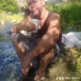 Estudiante. Busco mujer mayor de 40