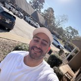 Hablar diversión conocer…. Sonriente