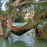 Conocer mujeres y hacer videos. Con