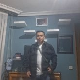 Busco pareja. Una chica con quien estar.