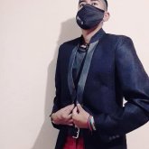 Soy joven en busca de amigas.