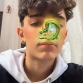 Trabajo. Chica con los mismos gustos.