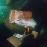 Busco ligar. En busca de mujeres , de