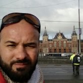 Compañía, amistades. Conocer y darme a