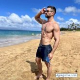 Busco pareja. Novia. Serio, cariñoso