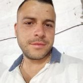 Ed Bolivar, Chico de Baldwin Park para Chicos en Agregame.