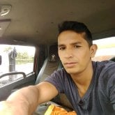 Soy cariñoso respetuoso y muy serio.