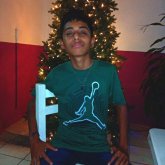 Busco pareja. Gente nueva. Una muy buena