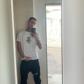 Busco pareja. Amistad y lío.