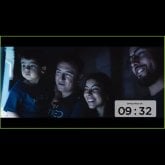 Mujer 
Colochita o cabello liso
De mi