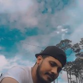 Busco pareja. Pareja alegre atrrbida.