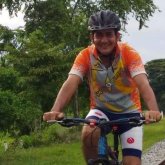 Mujer sencilla,  cariñosa,  amable,