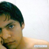 César González
