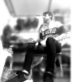 Busco pareja. Jugar fútbol.