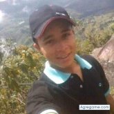 Erickstbland chico soltero en Caldas