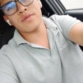 Tengo 25 años me gusta el deporte.