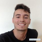 Busco conocer gente. A. A. A.