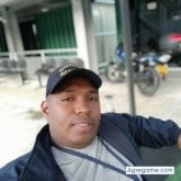 Busco pareja. Alguien muy Linda por